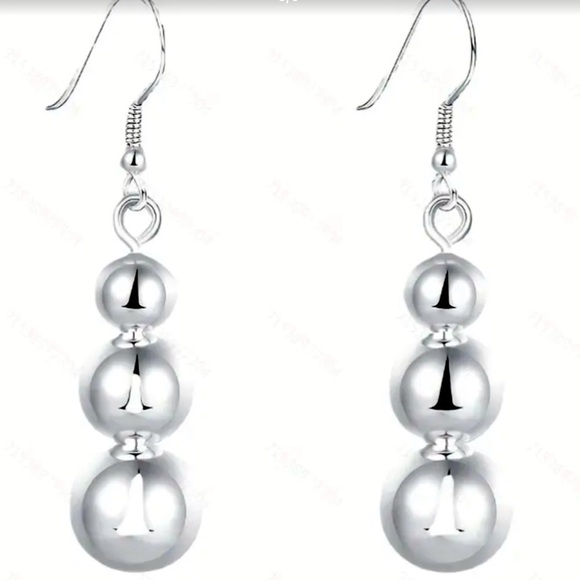 NWT-LONG BEAD TEARDROP SILVER PLATED EARRINGS - Picture 1 of 4